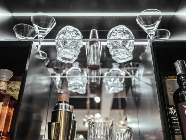 italian luxury bar cabinets