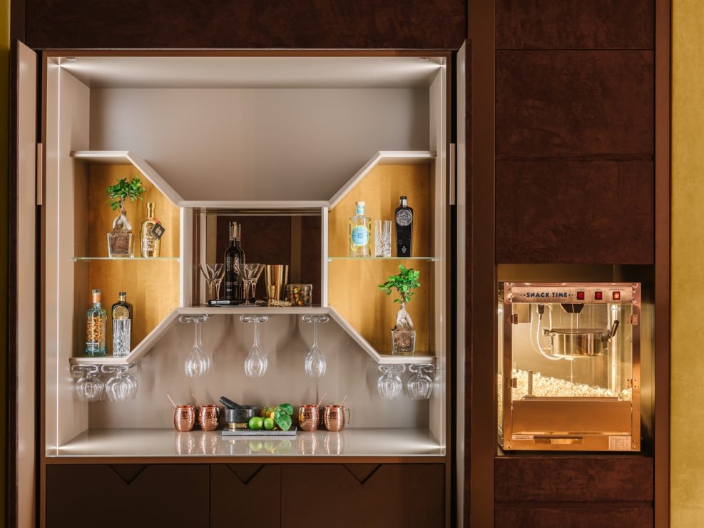 Luxury Bar for luxury home