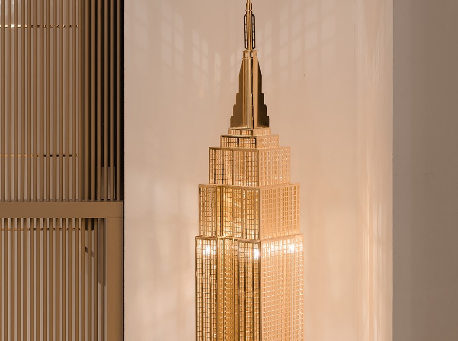 FLOOR LAMP