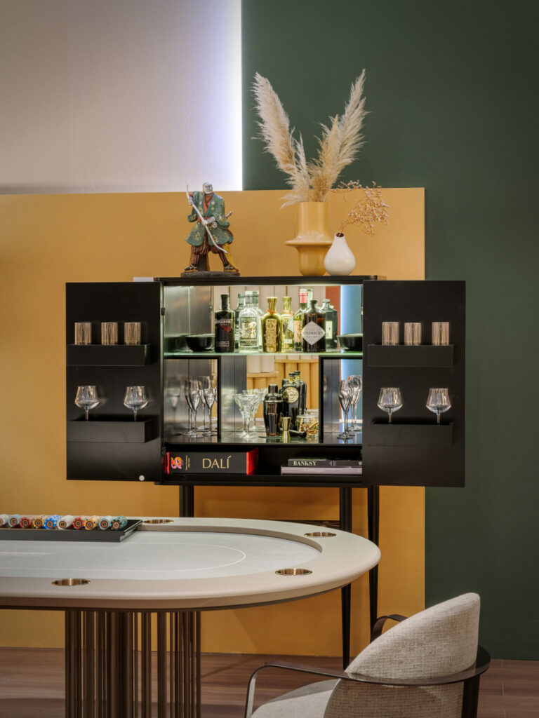 Mobile bar moderno per living: soluzioni e design